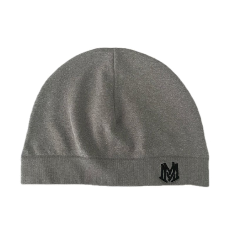 Letter M Embroidered Skull Cap - Running Gear Hat recension och pris